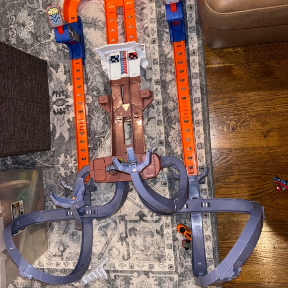 Hot Wheels Spider Man Racer Verse Track Set - Picture 12 of 14